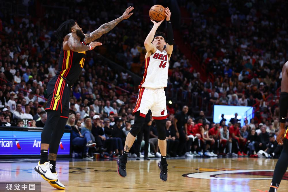 而支撑他的 而支撑他的